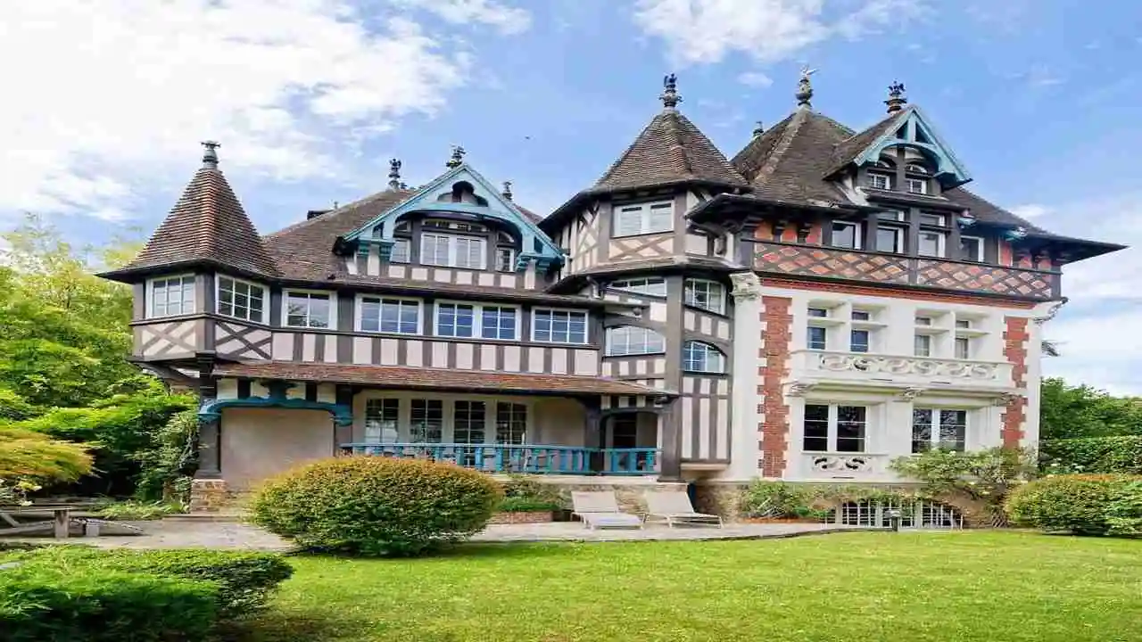 The Majestic Clodoald Mansion: A Hidden Gem of 19th Century Neo-Norman Tudor Architecture Near Paris